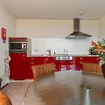 608s Two Bedroom Apartment, Terrace & Harbor View 公寓 海勒武特斯莱斯