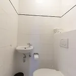608s Two Bedroom Apartment, Terrace & Harbor View 海勒武特斯莱斯