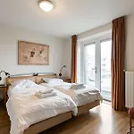 608s Two Bedroom Apartment, Terrace & Harbor View * 海勒武特斯莱斯