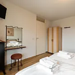 608s Two Bedroom Apartment, Terrace & Harbor View 公寓